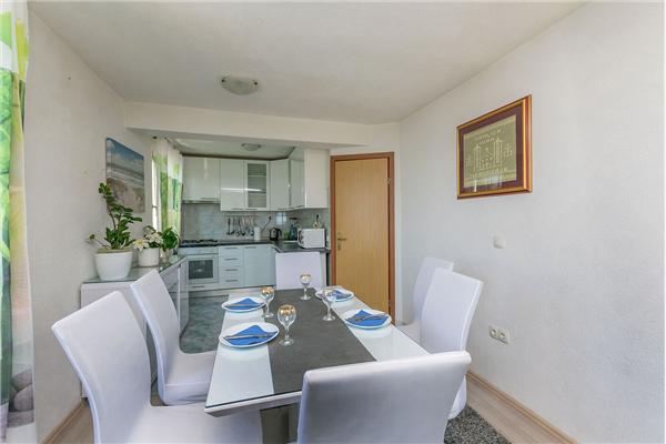 Apartment A5, for 6 persons