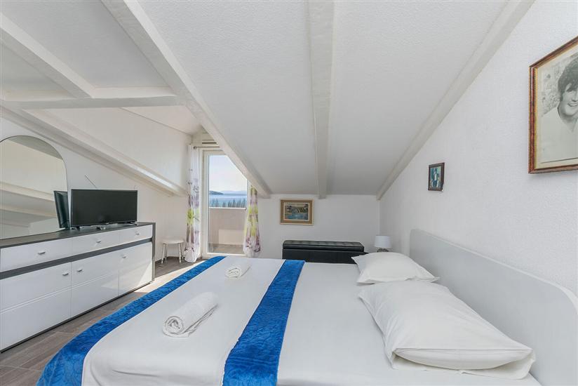 Apartment A5, for 6 persons