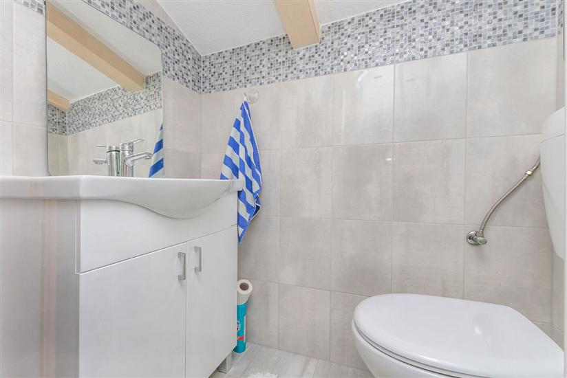 Apartment A5, for 6 persons