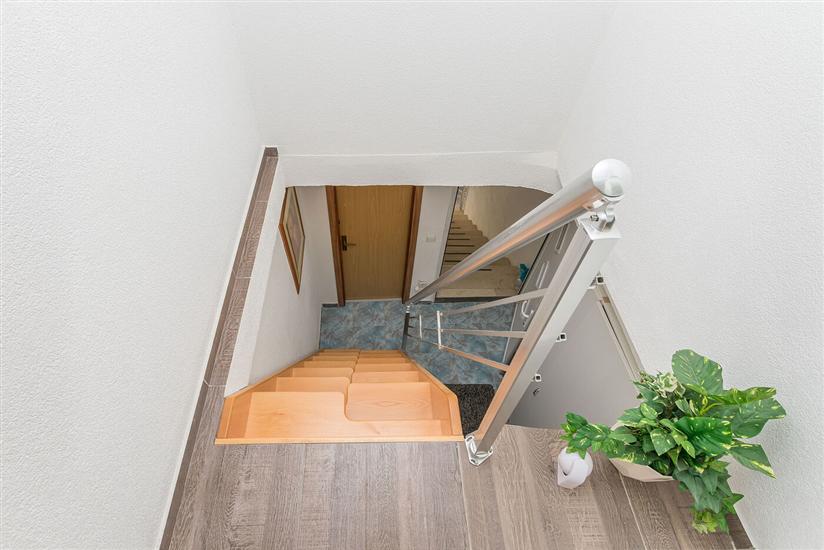 Apartment A5, for 6 persons