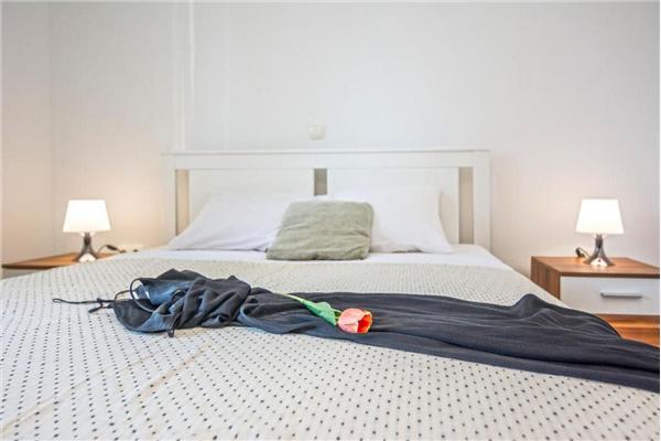 House K1, for 13 persons