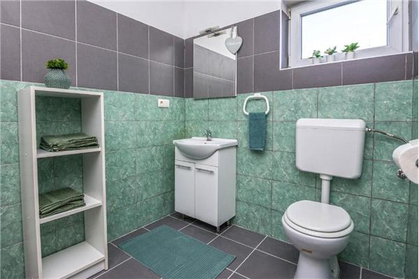 House K1, for 13 persons