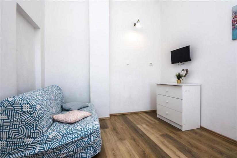 House K1, for 13 persons