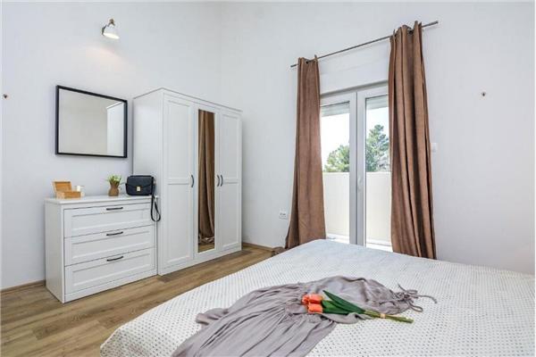 House K1, for 13 persons