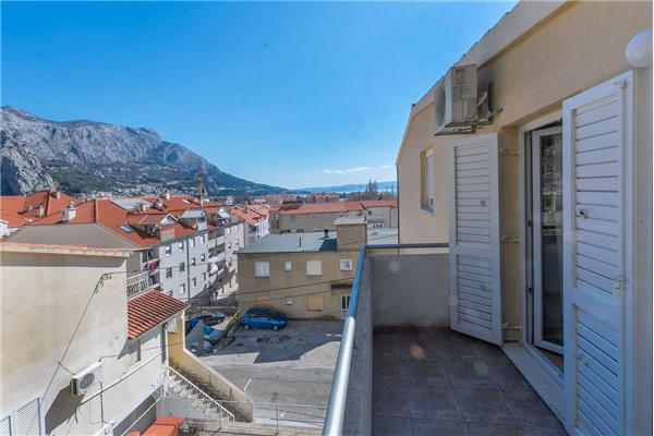 Apartment A1, for 9 persons