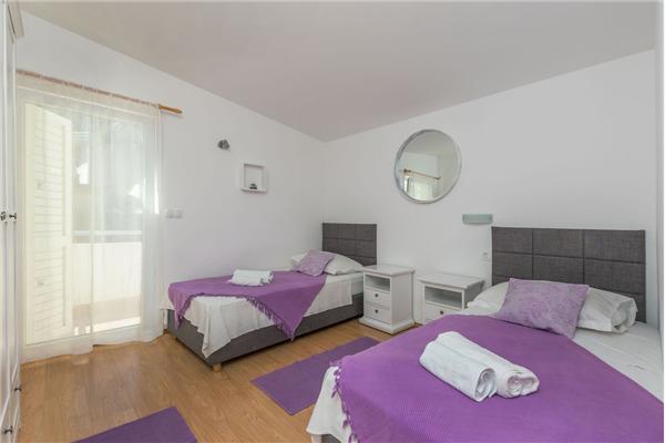 Apartment A1, for 9 persons