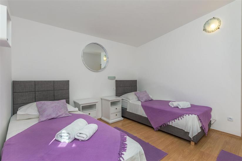 Apartment A1, for 9 persons