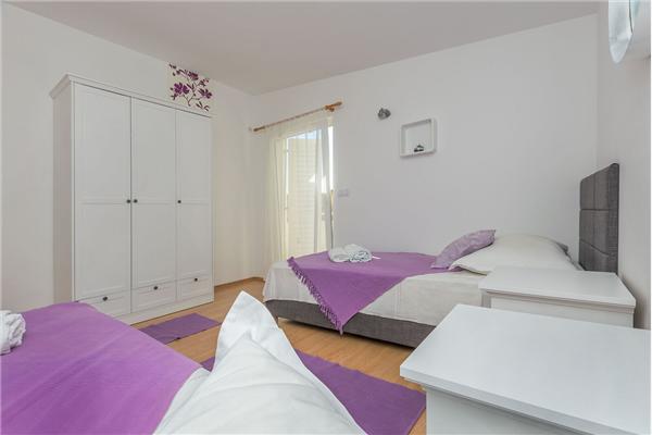 Apartment A1, for 9 persons