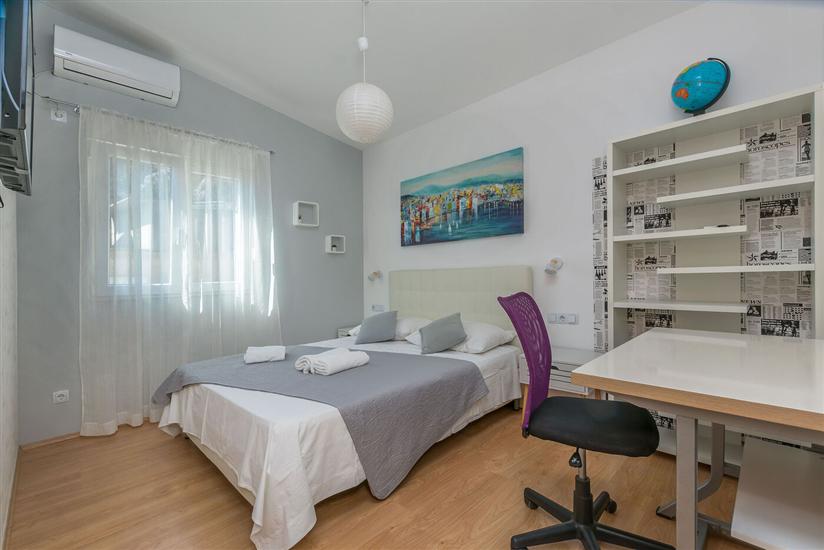 Apartment A1, for 9 persons