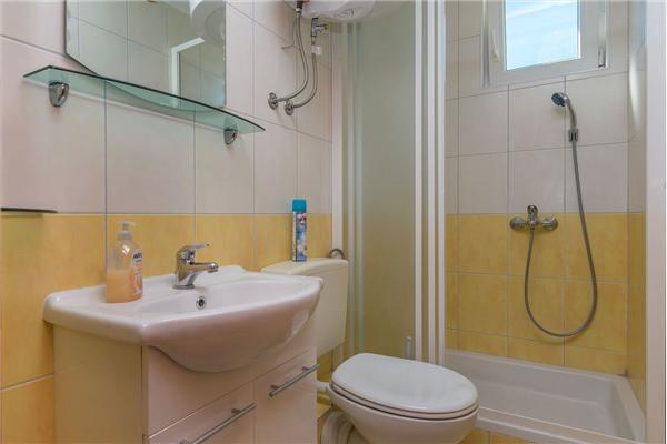 Apartment A1, for 9 persons