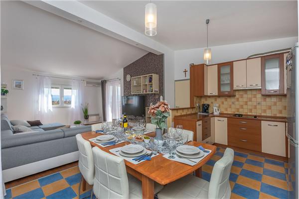 Apartment A1, for 9 persons