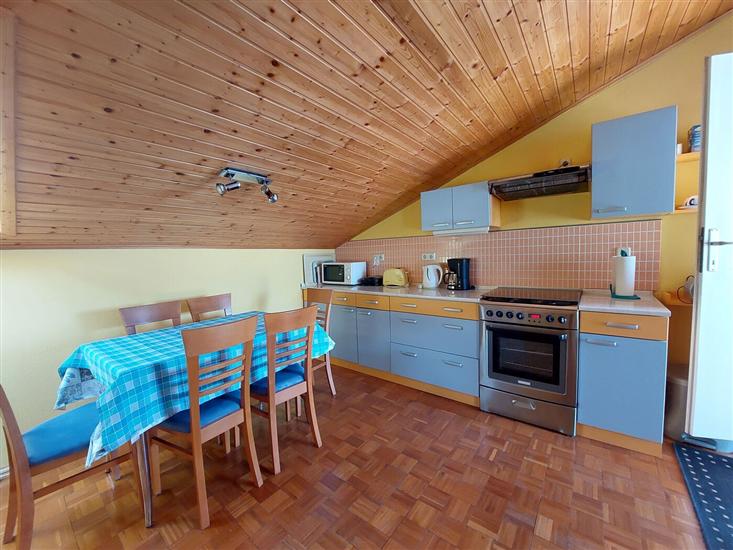 Apartment A1, for 5 persons