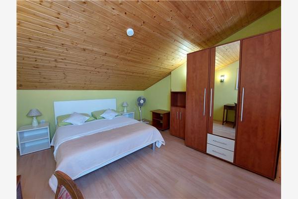 Apartment A1, for 5 persons