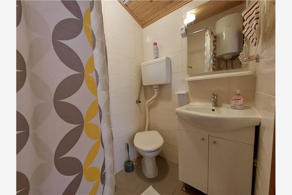 Apartment A1, for 5 persons