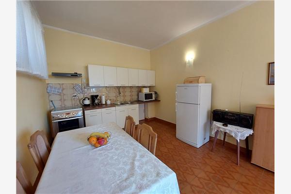 Apartment A2, for 4 persons