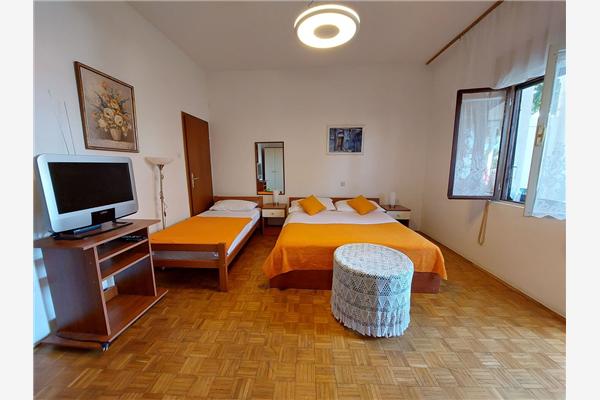 Apartment A2, for 4 persons