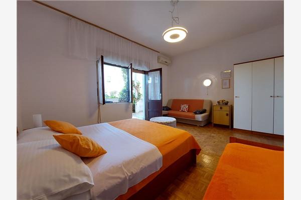 Apartment A2, for 4 persons