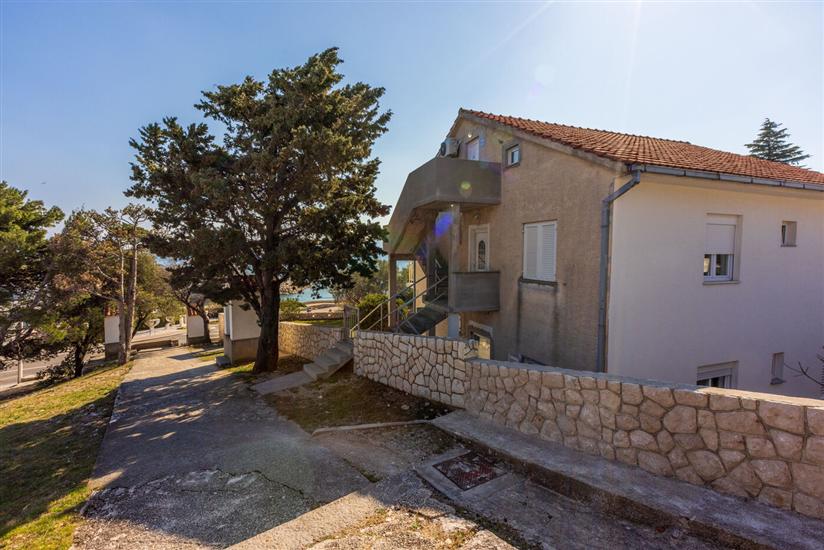 Apartments Anamarija