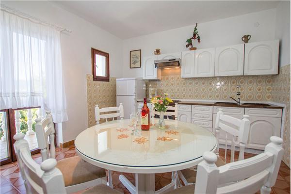 Apartment A2, for 5 persons