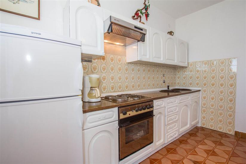 Apartment A2, for 5 persons