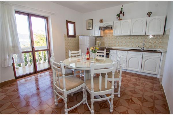 Apartment A2, for 5 persons