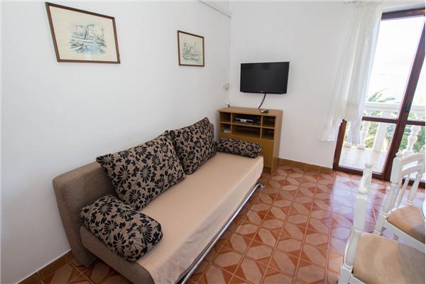 Apartment A2, for 5 persons