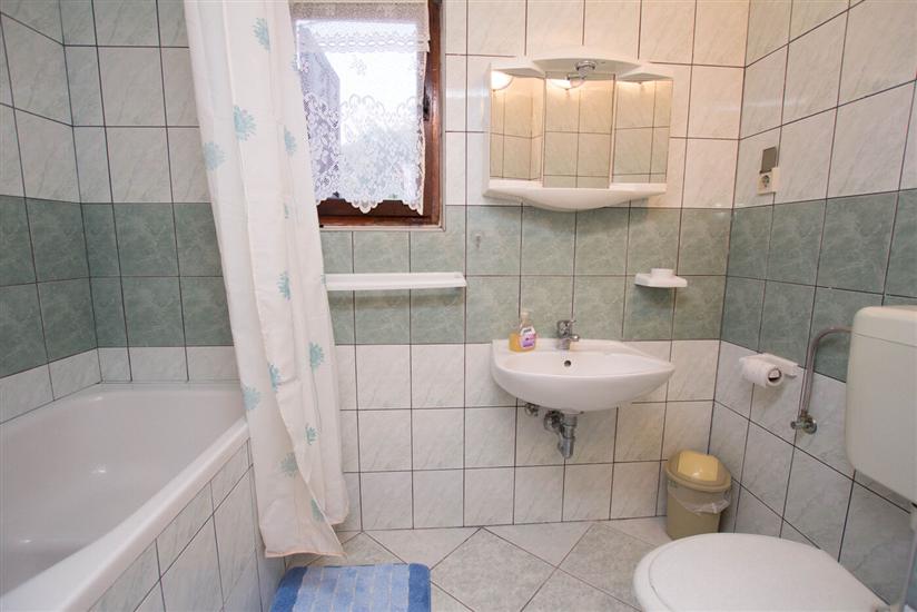 Apartment A4, for 4 persons