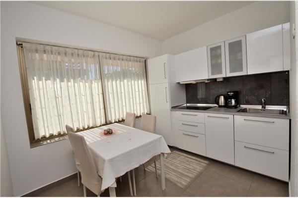 Apartment A2, for 5 persons