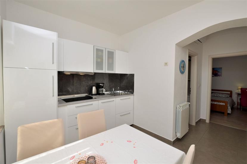 Apartment A2, for 5 persons