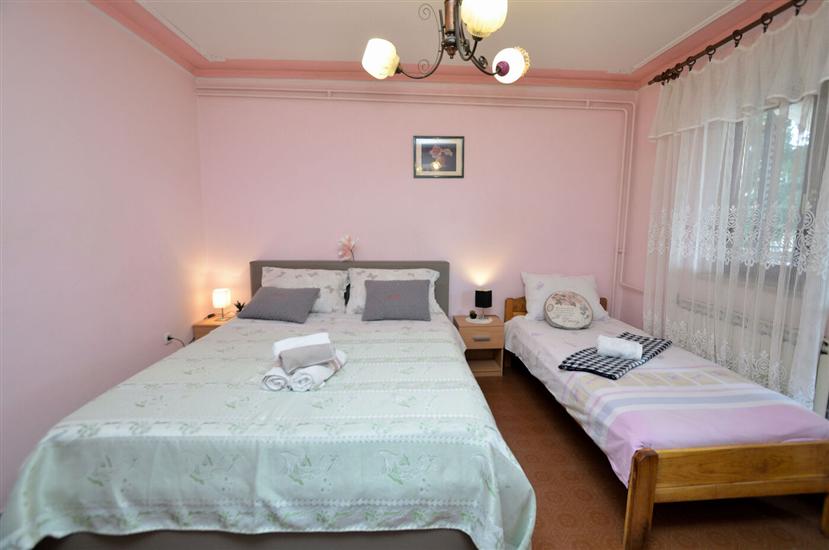 Apartment A3, for 6 persons