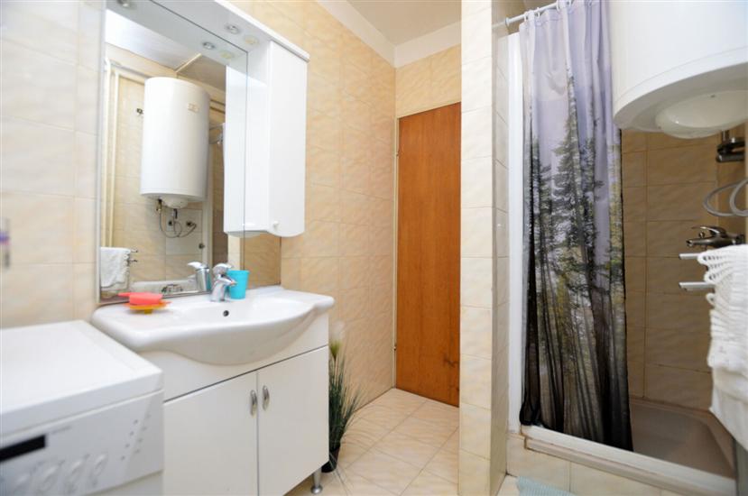 Apartment A3, for 6 persons