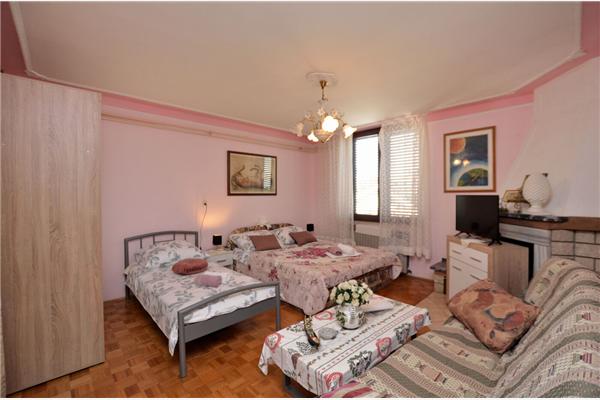 Apartment A3, for 6 persons