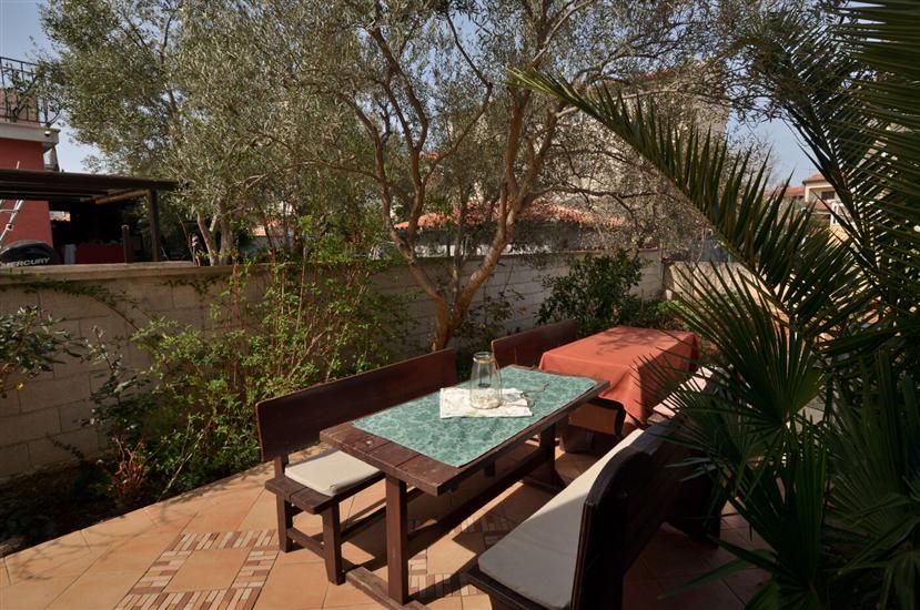 Apartment A2, for 5 persons