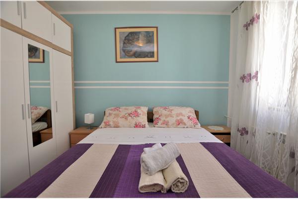 Apartment A2, for 5 persons