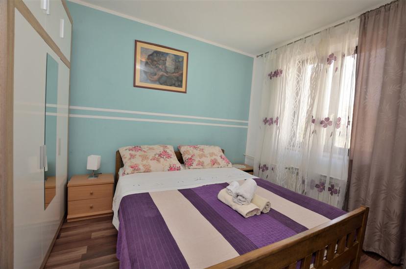 Apartment A2, for 5 persons