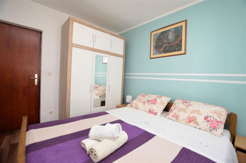 Apartment A2, for 5 persons