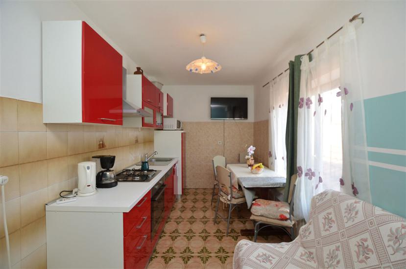 Apartment A2, for 5 persons