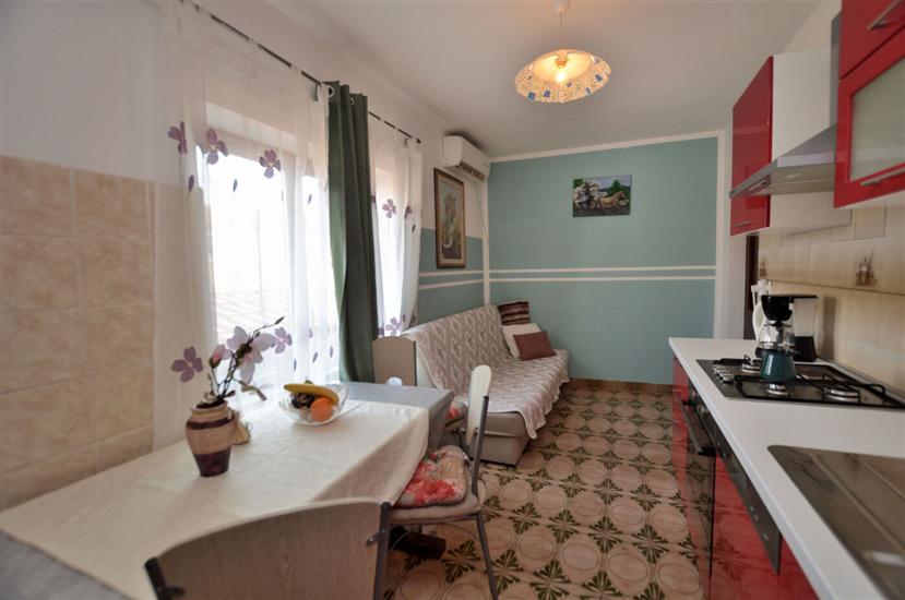 Apartment A2, for 5 persons