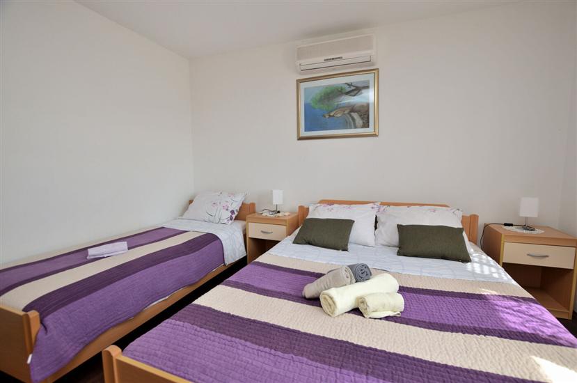 Apartment A1, for 5 persons