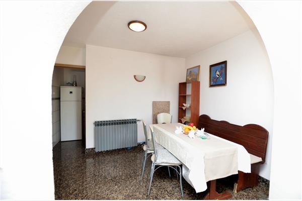 Apartment A1, for 5 persons