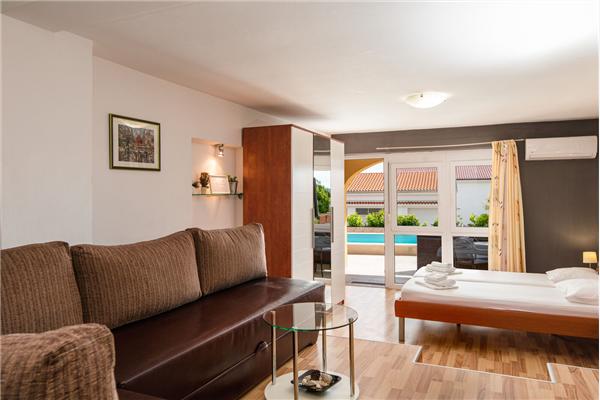 Apartment A1, for 3 persons