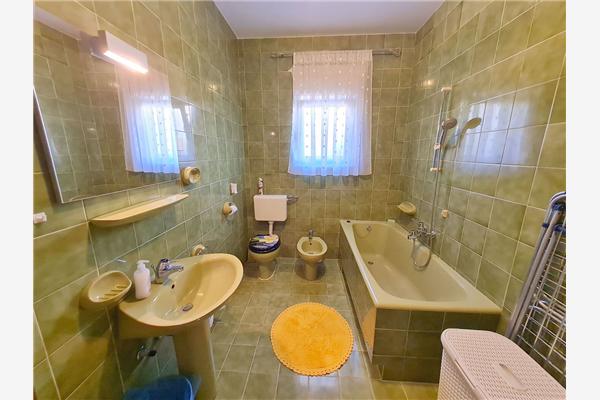 Apartment A1, for 6 persons