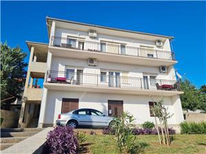 Apartmaji Vesna Novi Vinodolski (Crikvenica), Kvadratura 100,00 m2, Oddaljenost od centra 600 m