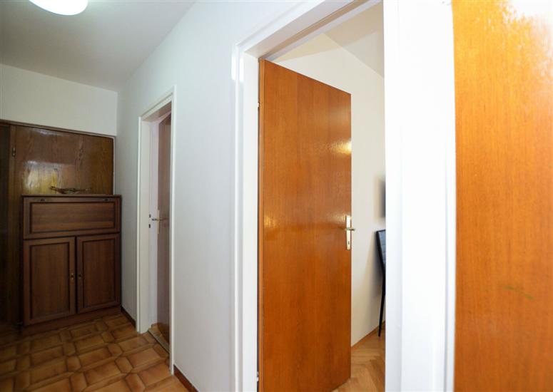 Apartment A3, for 5 persons