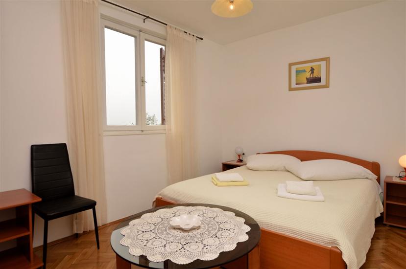 Apartment A1, for 5 persons