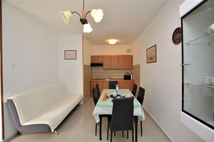 Apartment A1, for 5 persons