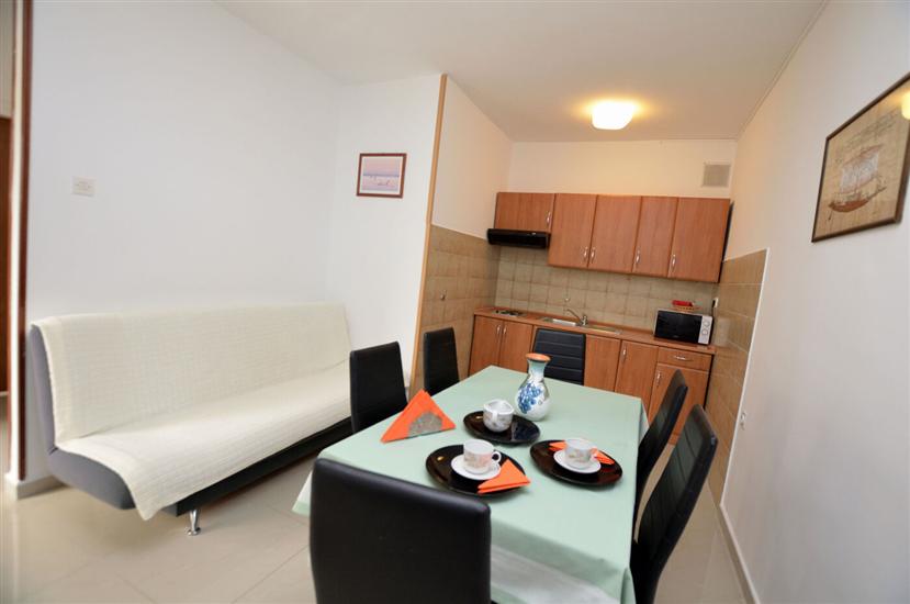 Apartment A1, for 5 persons