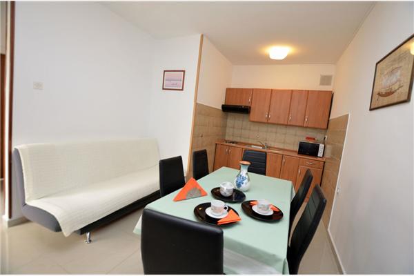 Apartment A1, for 5 persons