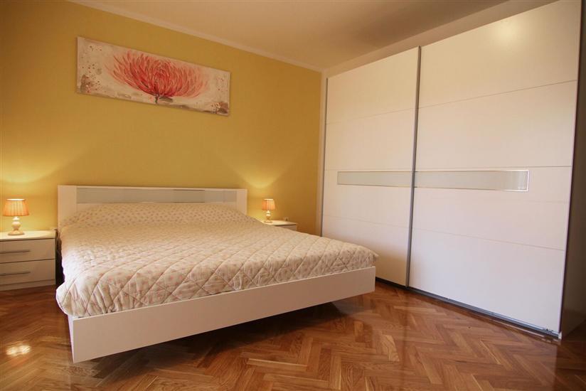 Apartment A4, for 4 persons