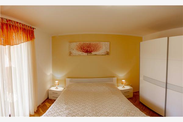 Apartment A4, for 4 persons